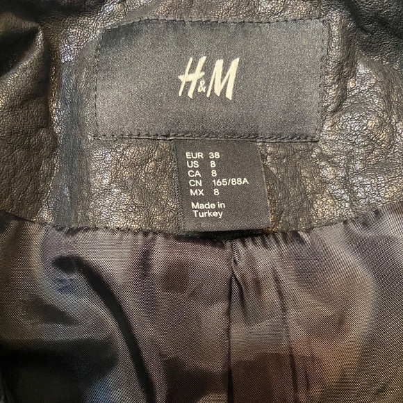 H&M Limited Edition Black Leather- Size 8 - Picture 4 of 5
